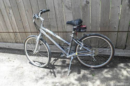 Lot #0759 (1 of 5)