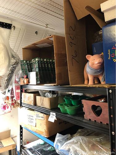 Lot #0037 (1 of 12)
