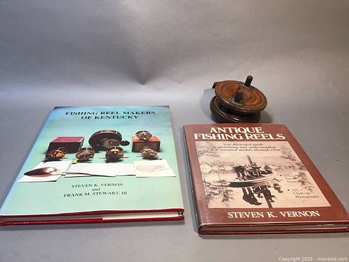Antique Fly Wheel & Books | Carlisle (Massachusetts, USA
