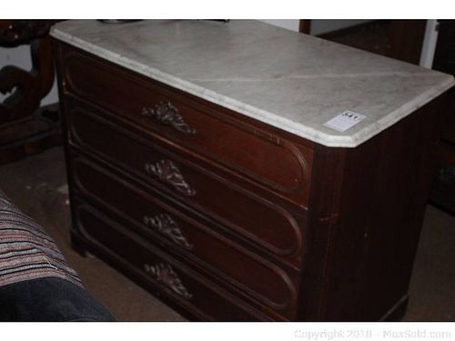 Lot #0341 (1 of 11)