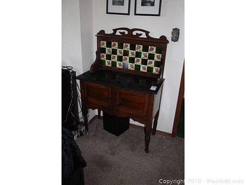 Lot #0349 (1 of 9)