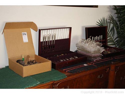 Lot #0370 (1 of 15)