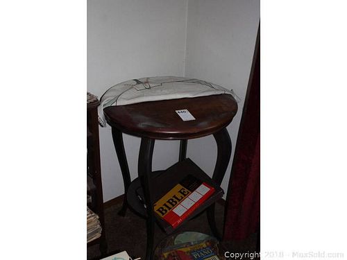Lot #0440 (1 of 5)