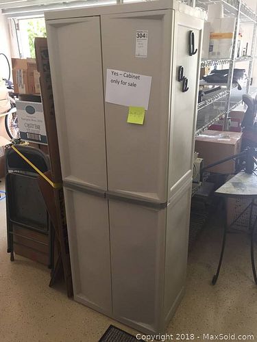 Lot #0304 (1 of 5)