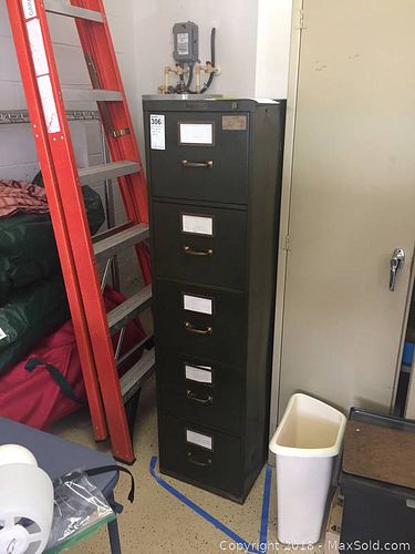 Lot #0306 (1 of 6)