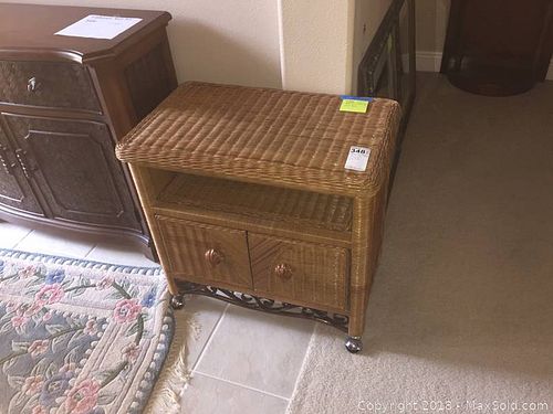 Lot #0348 (1 of 10)