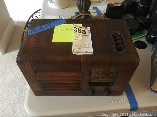 Lot #0358 (1 of 10)