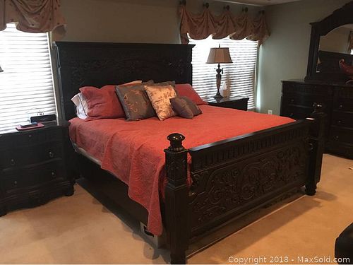 Lot #0504 (1 of 8)