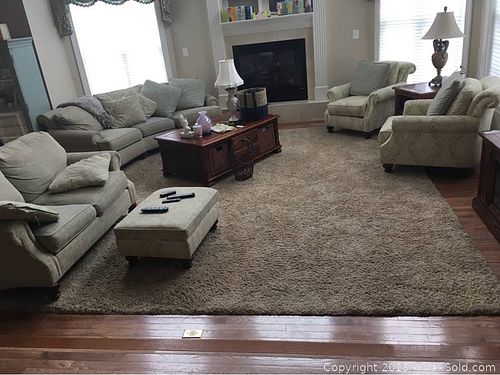Lot #0526 (1 of 5)