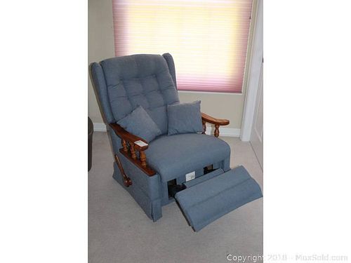 Lot #0519 (1 of 7)