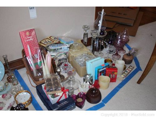 Lot #0569 (1 of 14)