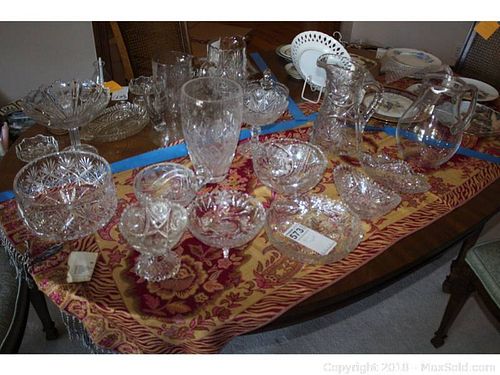 Lot #0573 (1 of 13)