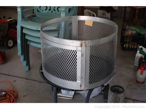 Lot #0582 (1 of 11)