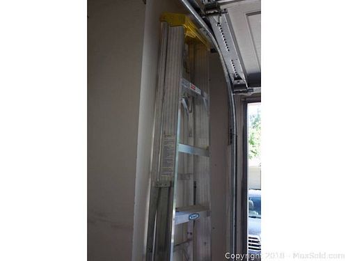 Lot #0586 (1 of 6)