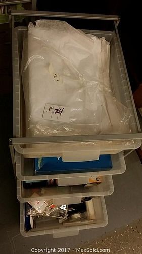 Lot #0024 (1 of 6)