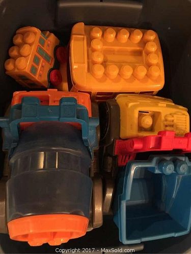Lot #0060 (1 of 5)