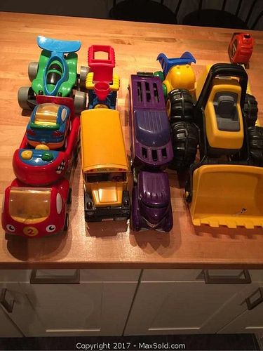 Lot #0061 (1 of 3)