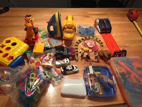 Lot #0070 (1 of 8)