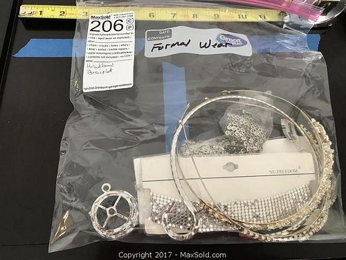 Lot #0206 (1 of 7)