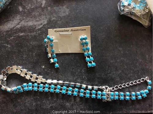 Lot #0253 (1 of 4)