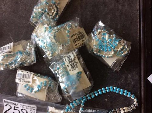 Lot #0259 (1 of 3)