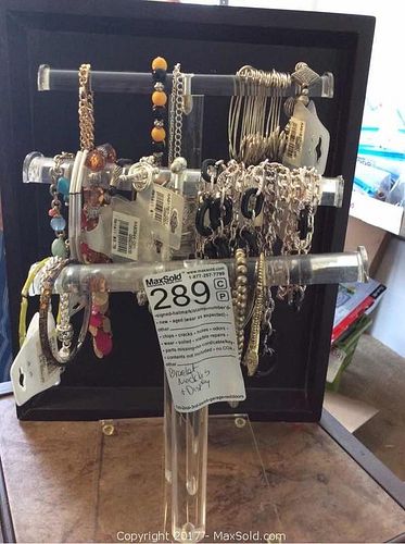 Lot #0289 (1 of 4)