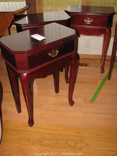 Lot #0296 (1 of 9)