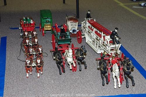 Lot #0435 (1 of 12)