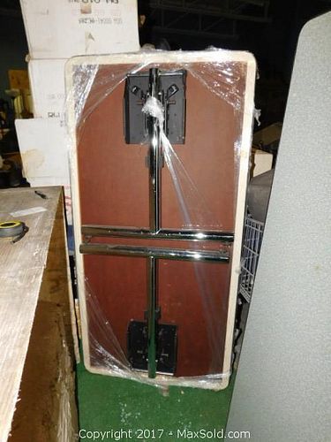 Lot #0697 (1 of 11)