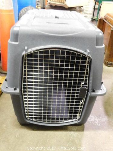 Lot #0698 (1 of 16)