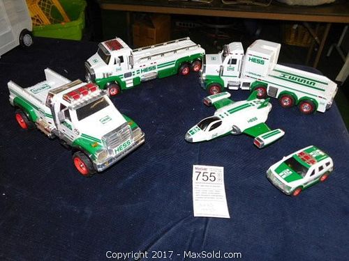 Lot #0755 (1 of 17)