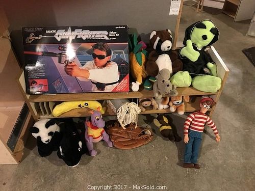 Lot #0202 (1 of 12)