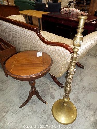 Lot #0679 (1 of 12)