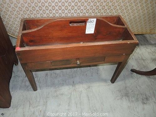 Lot #0680 (1 of 6)