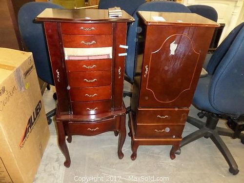 Lot #0743 (1 of 18)