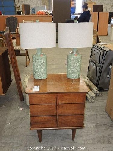 Lot #0761 (1 of 10)