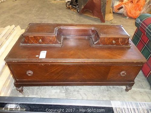 Lot #0803 (1 of 12)