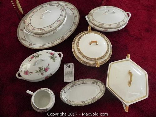 Lot #0024 (1 of 11)
