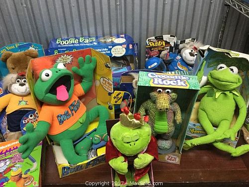 Lot #0027 (1 of 18)