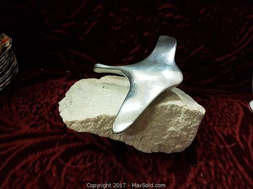 Lot #0039 (1 of 2)