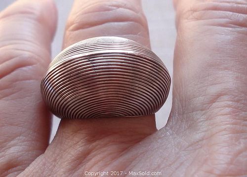 Lot #0052 (1 of 3)