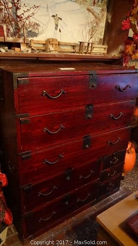 Lot #0635 (1 of 11)
