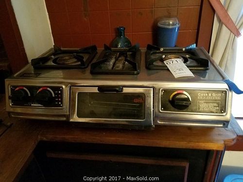Lot #0671 (1 of 9)