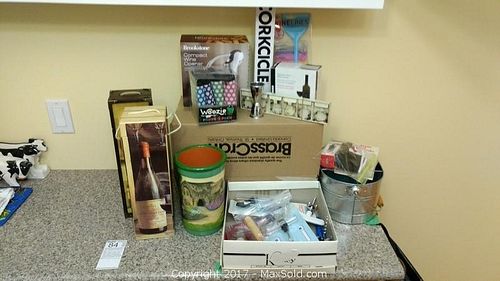 Lot #0084 (1 of 12)