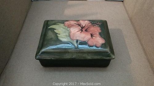 Lot #0095 (1 of 7)