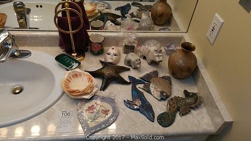 Lot #0106 (1 of 12)