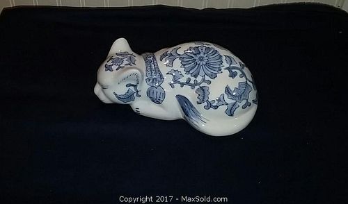 Lot #0037 (1 of 3)