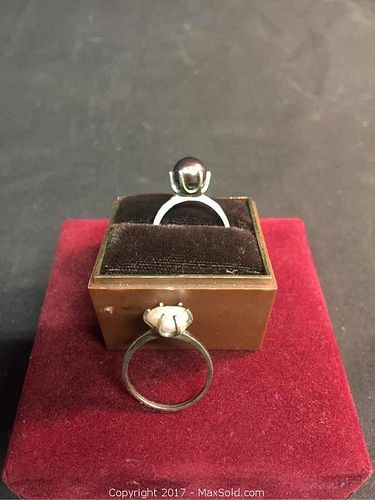 Lot #0021 (1 of 6)