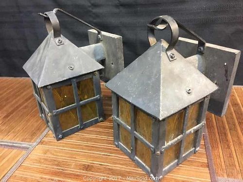 Lot #0076 (1 of 4)