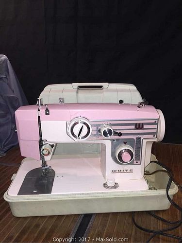 Lot #0172 (1 of 7)